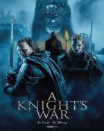 Cavaler în armură din filmul A Knight's War 2025, pregătit de luptă într-un peisaj fantastic întunecat.