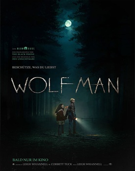 Scenă intensă din Wolf Man 2025 film online subtitrat cu transformarea personajului principal