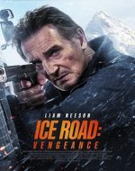 Scenă din Ice Road 2 film cu Mike luptând pentru salvarea turiștilor în Nepal