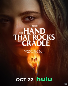 Polly Murphy din The Hand That Rocks the Cradle 2025 film online într-o scenă tensionată alături de familia pe care o manipulează
